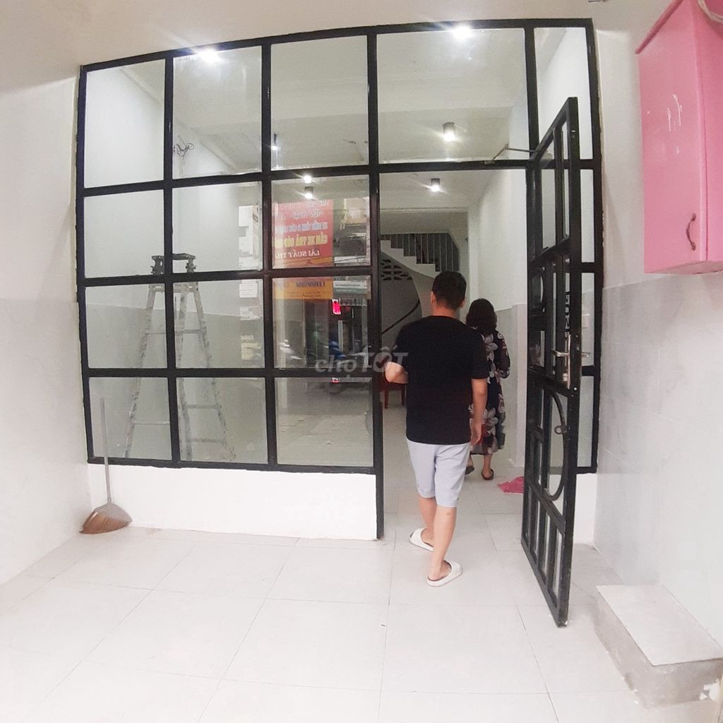 Cần Sang HĐ nhà nguyên căn Góc 2 Mặt tiền đường Cách Mạng Tháng 8, P7, Quận Tân Bình